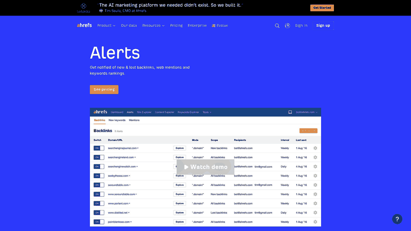 Screenshot: Alerts page displaying new & lost backlink and web mention alerts.